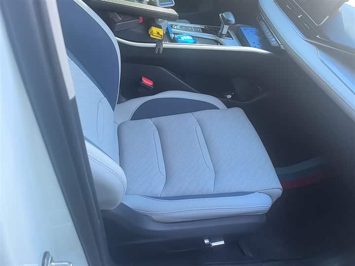 Фото 25 - Geely Preface