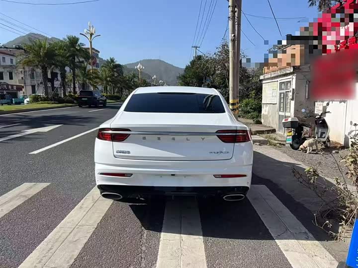 Фото 6 - Geely Preface