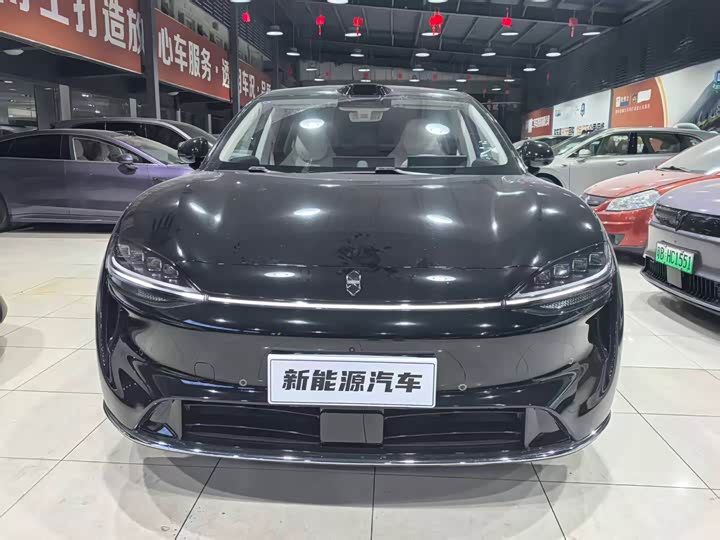 Фото 2 - Luxeed R7