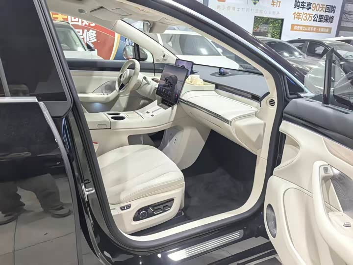 Фото 4 - Luxeed R7