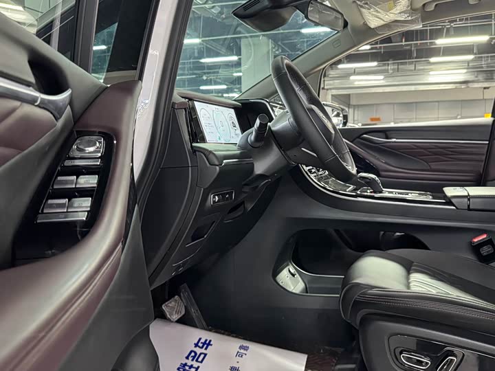 Фото 6 - GAC Trumpchi M8