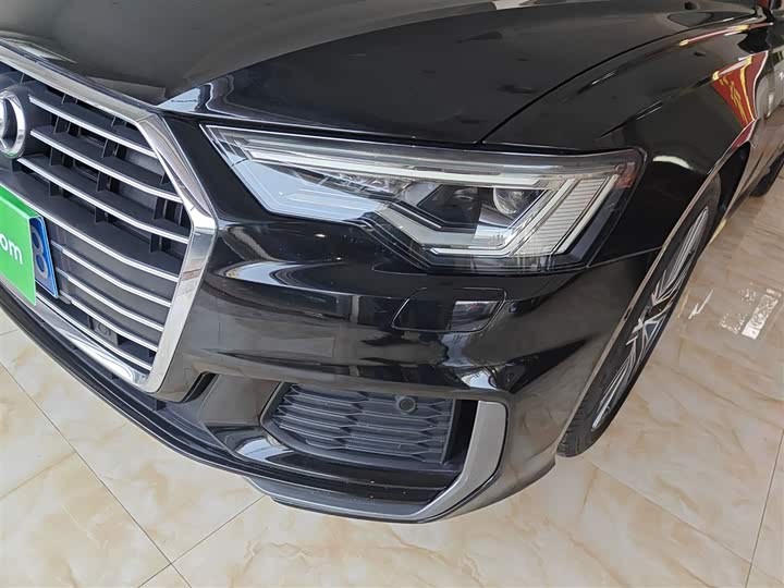 Фото 24 - Audi A6L