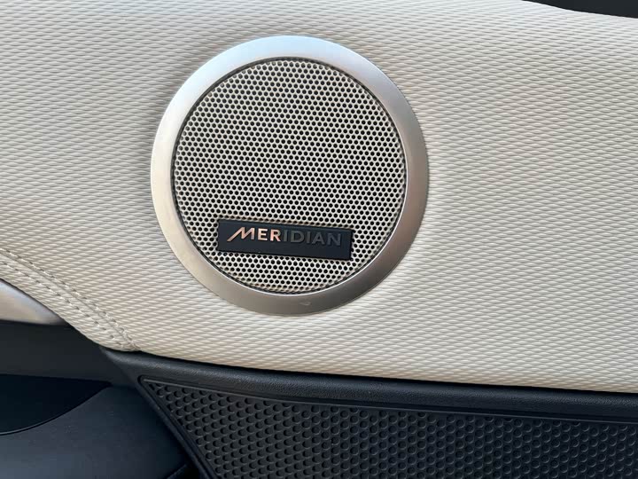 Фото 7 - Land Rover Discovery