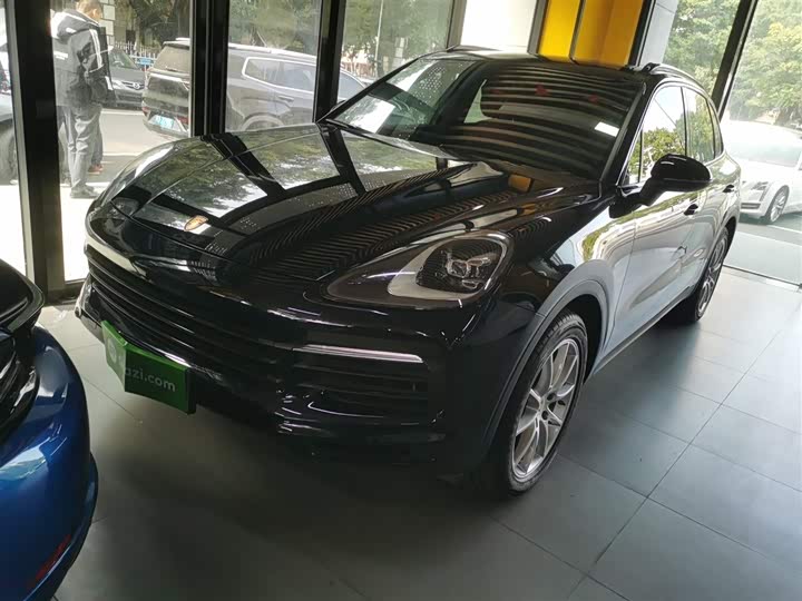 Фото 2 - Porsche Cayenne