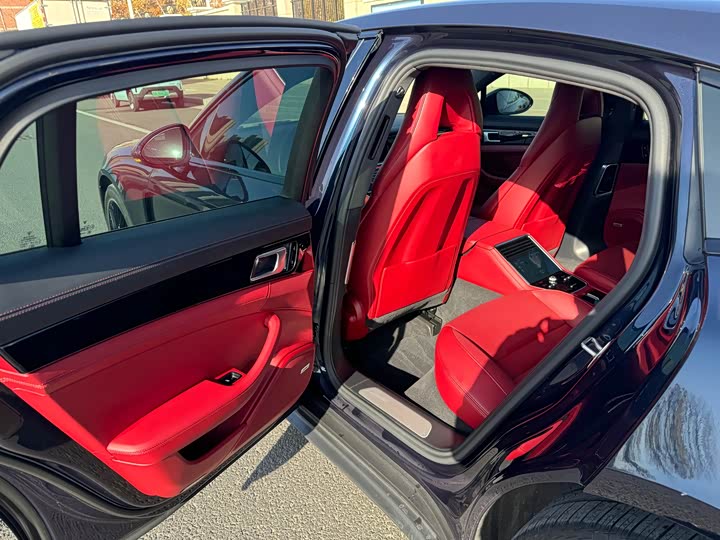 Фото 12 - Porsche Panamera