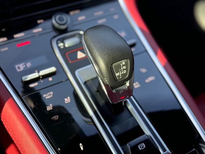 Фото 16 - Porsche Panamera