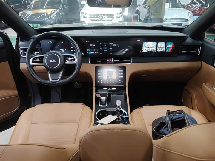 Фото 10 - LiXiang One