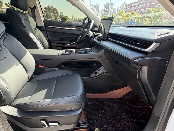 Фото 16 - Haval H6