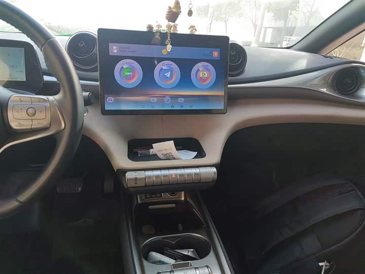 Фото 13 - BYD Dolphin