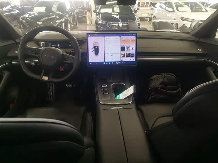 Фото 10 - Xiaomi SU7