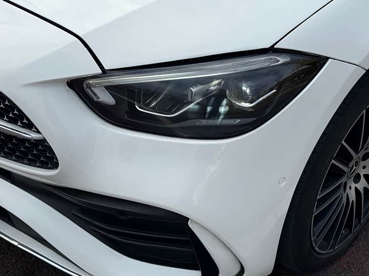 Фото 13 - Mercedes-Benz C-Class