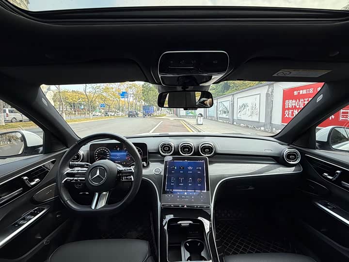 Фото 16 - Mercedes-Benz C-Class