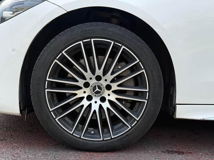 Фото 4 - Mercedes-Benz C-Class