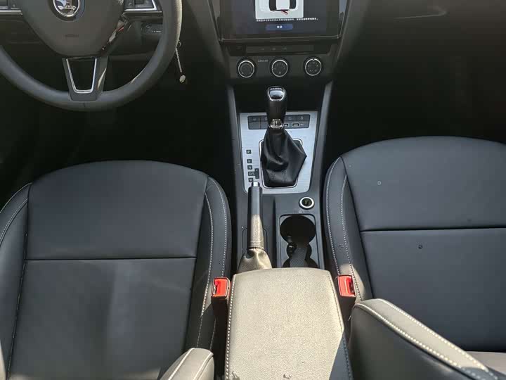 Фото 4 - Skoda Octavia Pro