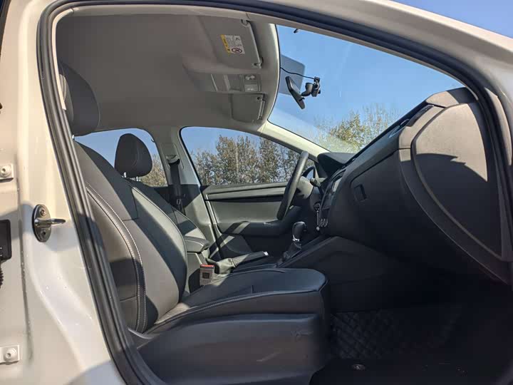 Фото 5 - Skoda Octavia Pro