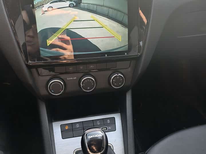 Фото 7 - Skoda Octavia Pro