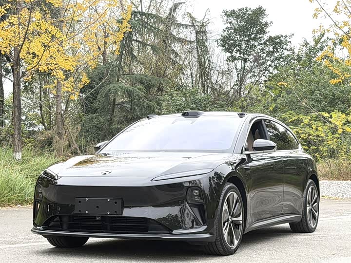 Фото 1 - Nio ET5T