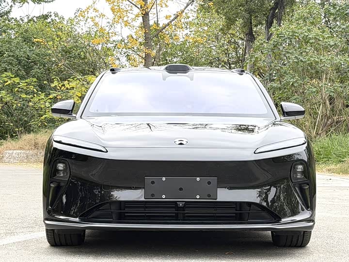 Фото 2 - Nio ET5T