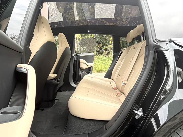 Фото 5 - Nio ET5T