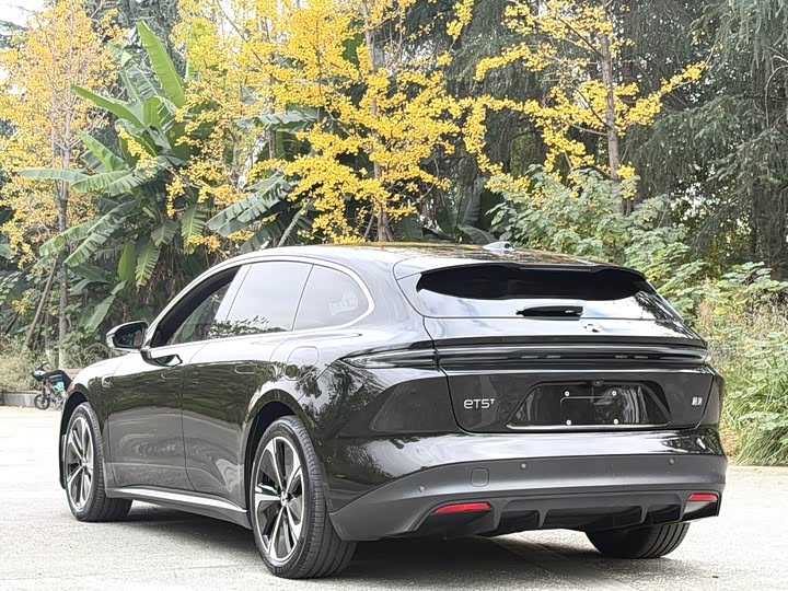 Фото 9 - Nio ET5T