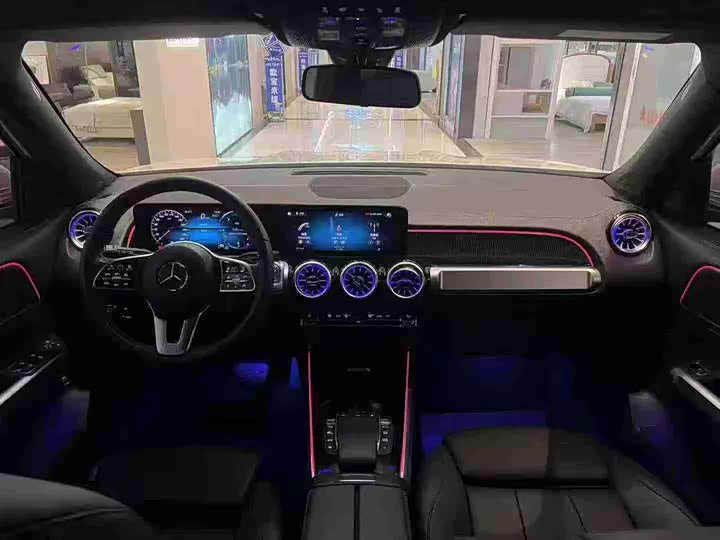 Фото 5 - Mercedes-Benz GLB-Class