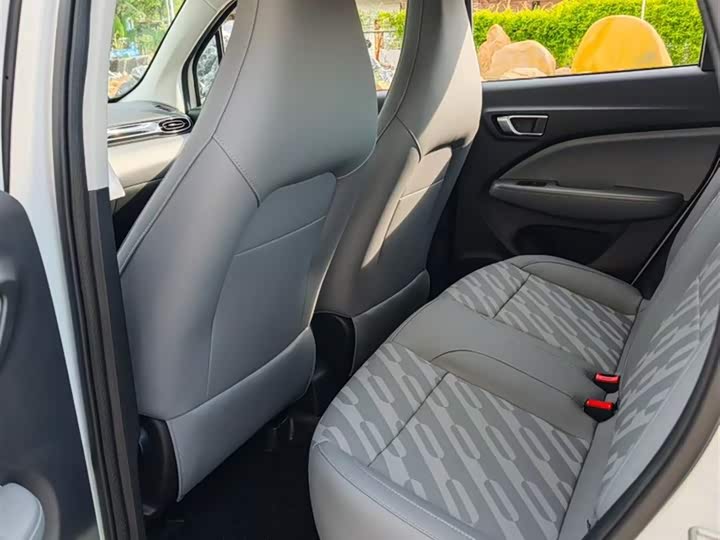 Фото 13 - Leapmotor T03