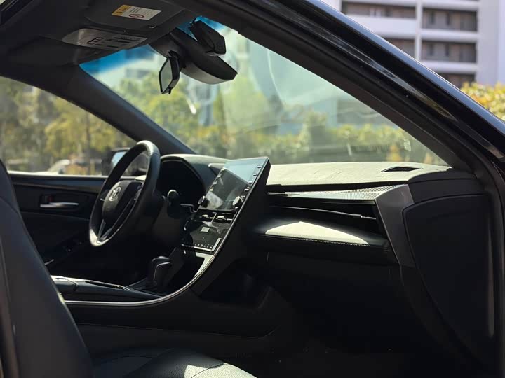 Фото 13 - Toyota Avalon