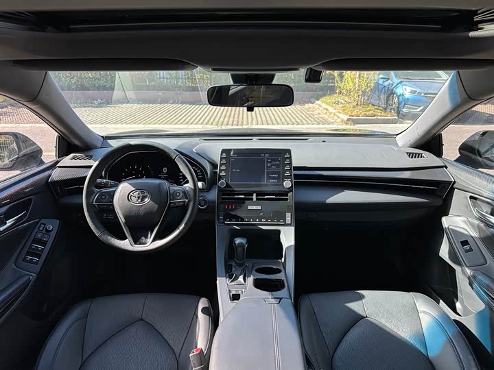 Фото 14 - Toyota Avalon