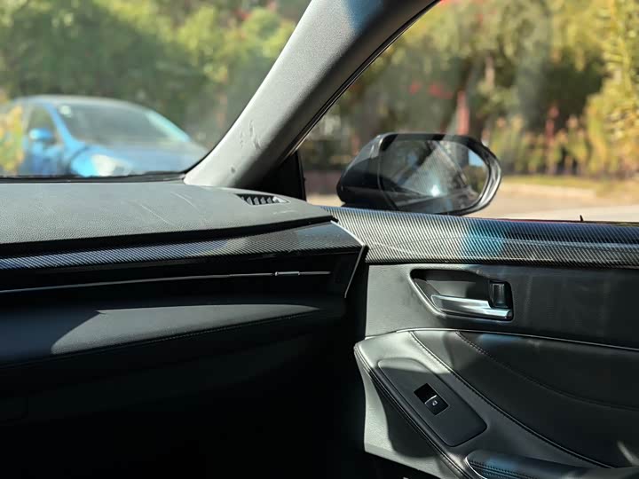 Фото 20 - Toyota Avalon