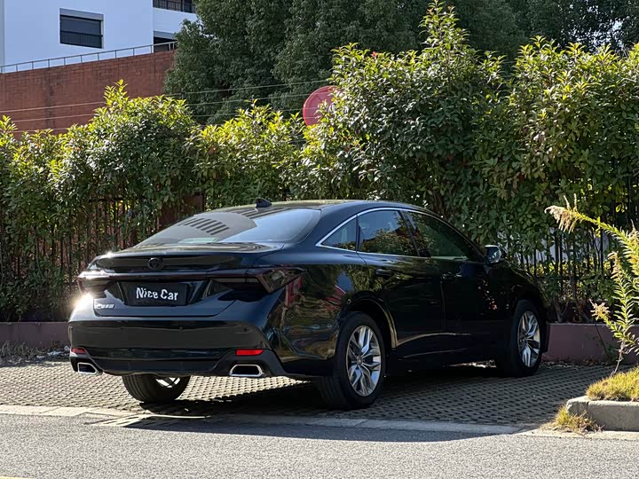 Фото 26 - Toyota Avalon