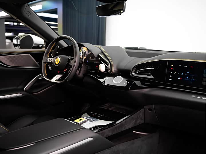 Фото 16 - Ferrari Purosangue