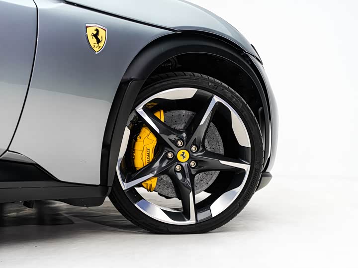 Фото 3 - Ferrari Purosangue