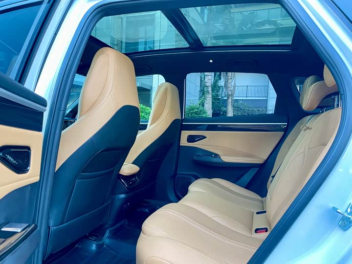 Фото 5 - Geely Galaxy L7