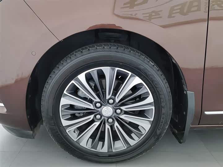 Фото 17 - Buick GL8 ES