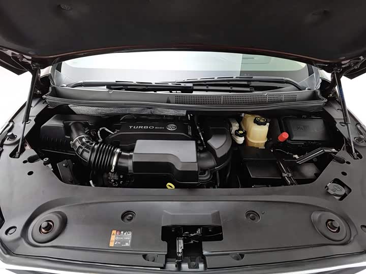 Фото 6 - Buick GL8 ES