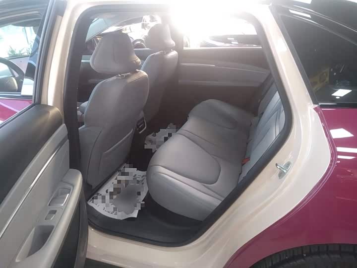 Фото 17 - XPeng Mona M03