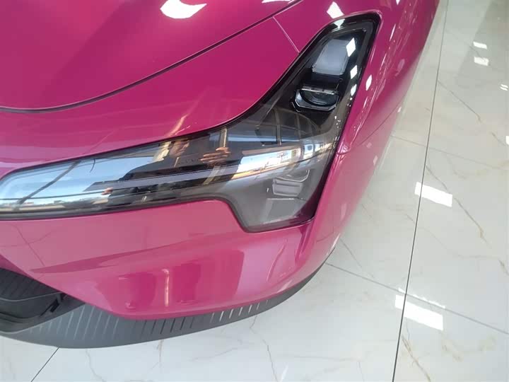 Фото 24 - XPeng Mona M03