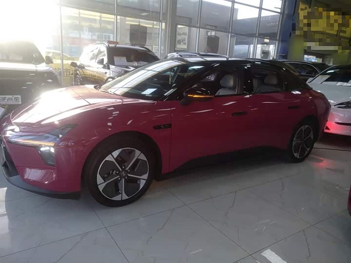 Фото 5 - XPeng Mona M03