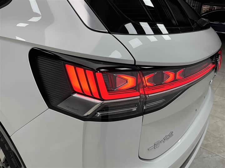 Фото 19 - Volkswagen Tayron