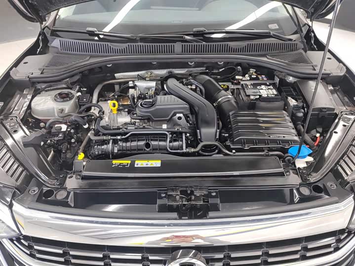 Фото 10 - Volkswagen Sagitar L