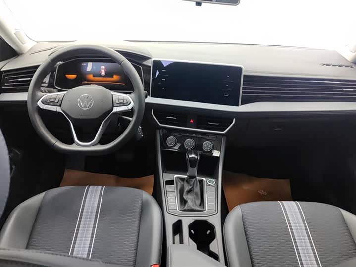 Фото 12 - Volkswagen Sagitar L