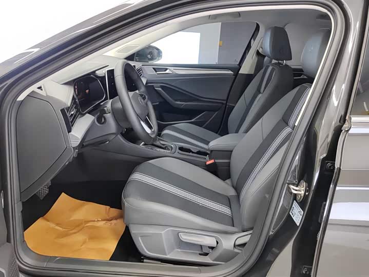 Фото 9 - Volkswagen Sagitar L