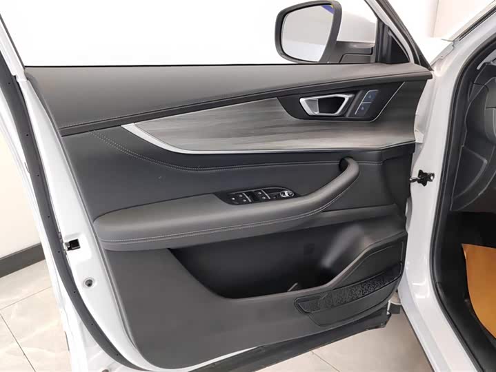 Фото 7 - Chery Tiggo 8