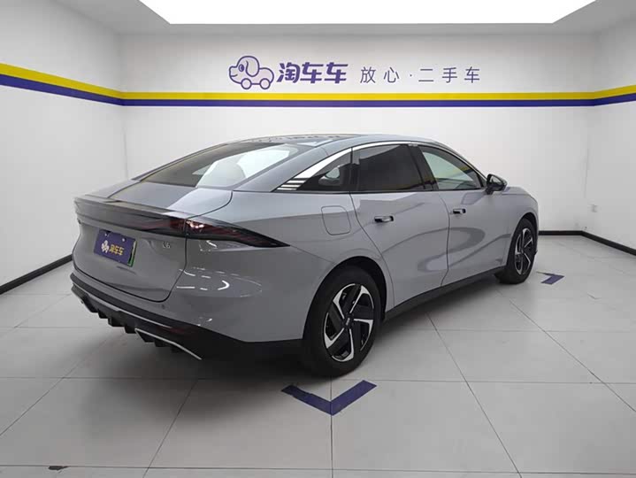 Фото 3 - Geely Galaxy L6