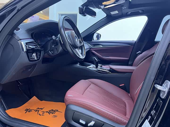 Фото 4 - BMW 5 Series