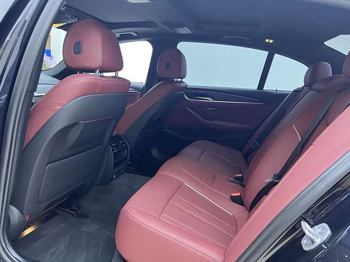 Фото 5 - BMW 5 Series