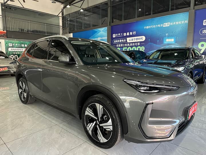 Фото 3 - Geely Galaxy E5