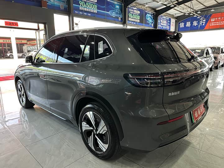 Фото 4 - Geely Galaxy E5