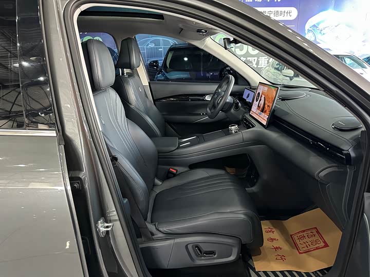 Фото 7 - Geely Galaxy E5