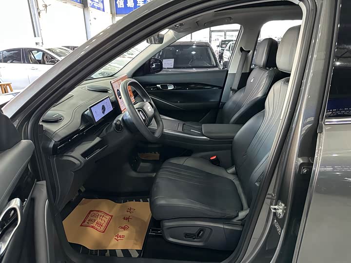 Фото 9 - Geely Galaxy E5